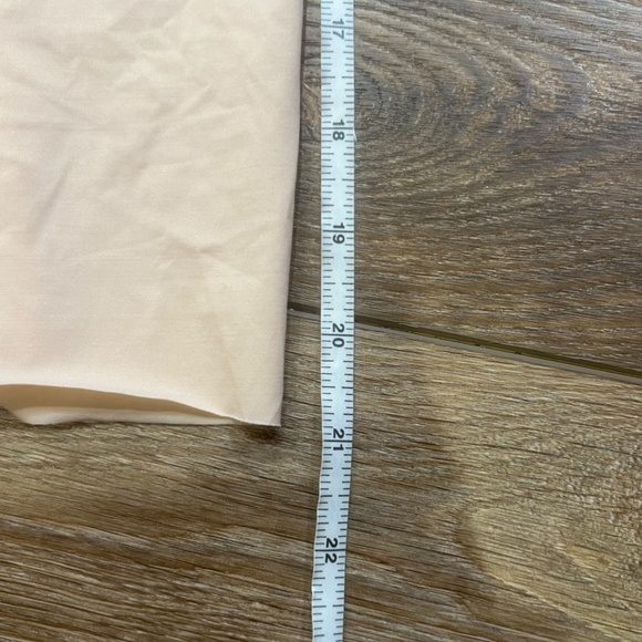 Spanx Thintastic 2.0 High-Waisted Mid-Thigh Short, Nude, Sz S, Shapewear - Picture 8 of 9